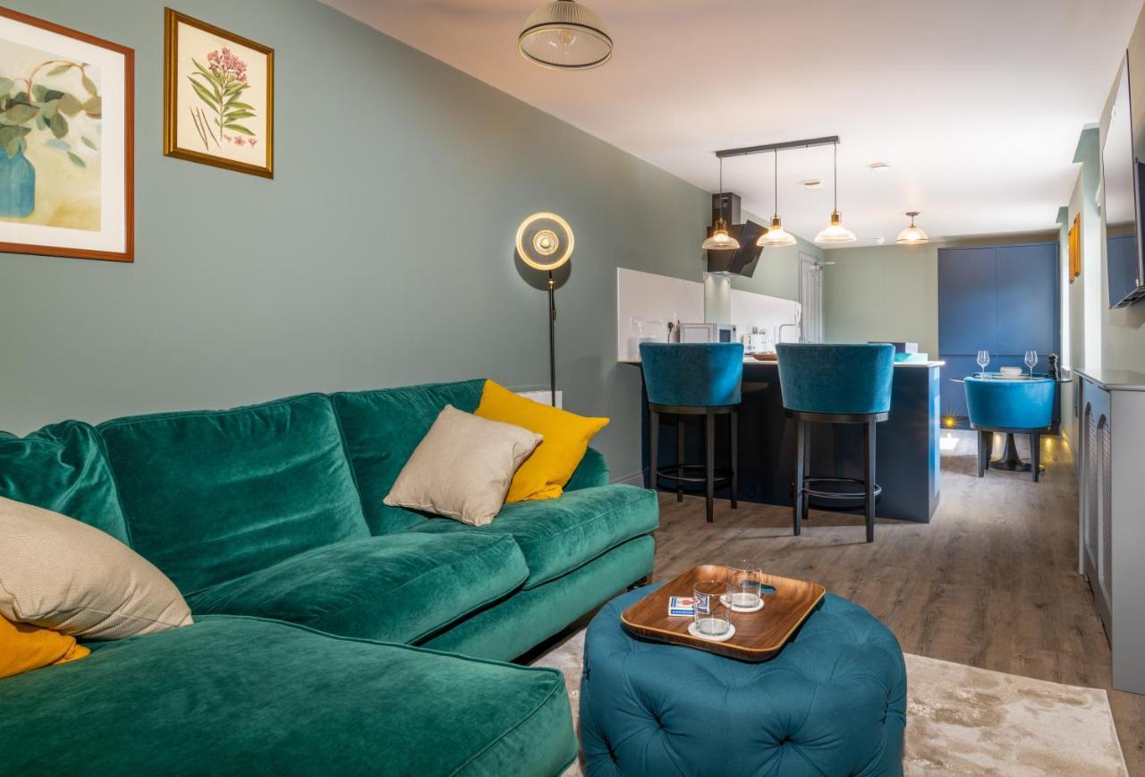 Stylish 1 Bed Central Apartment Bath Exterior photo